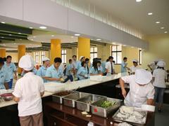 企業(yè)后勤管理專業(yè)服務(wù) 上海冠實(shí)餐飲企業(yè)管理公司的貼心之道